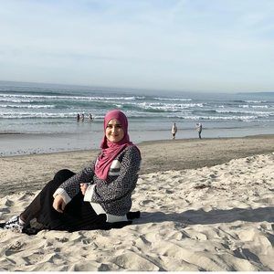 Meet your Posher, Lara